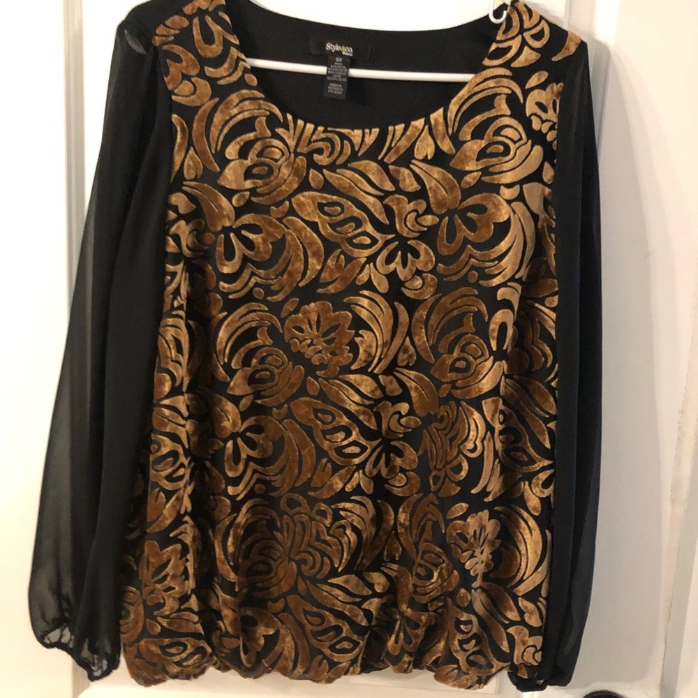 ❌SOLD❌ STYLE & CO Women Velvet Burnout Blouse - 0X